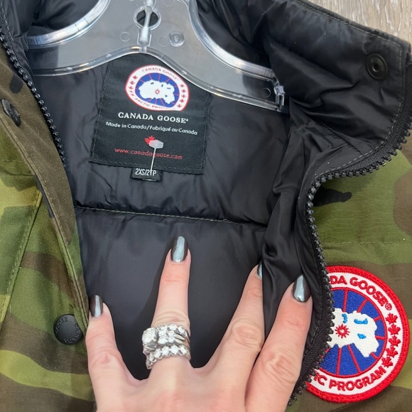 NWOT Women´s Camo vest